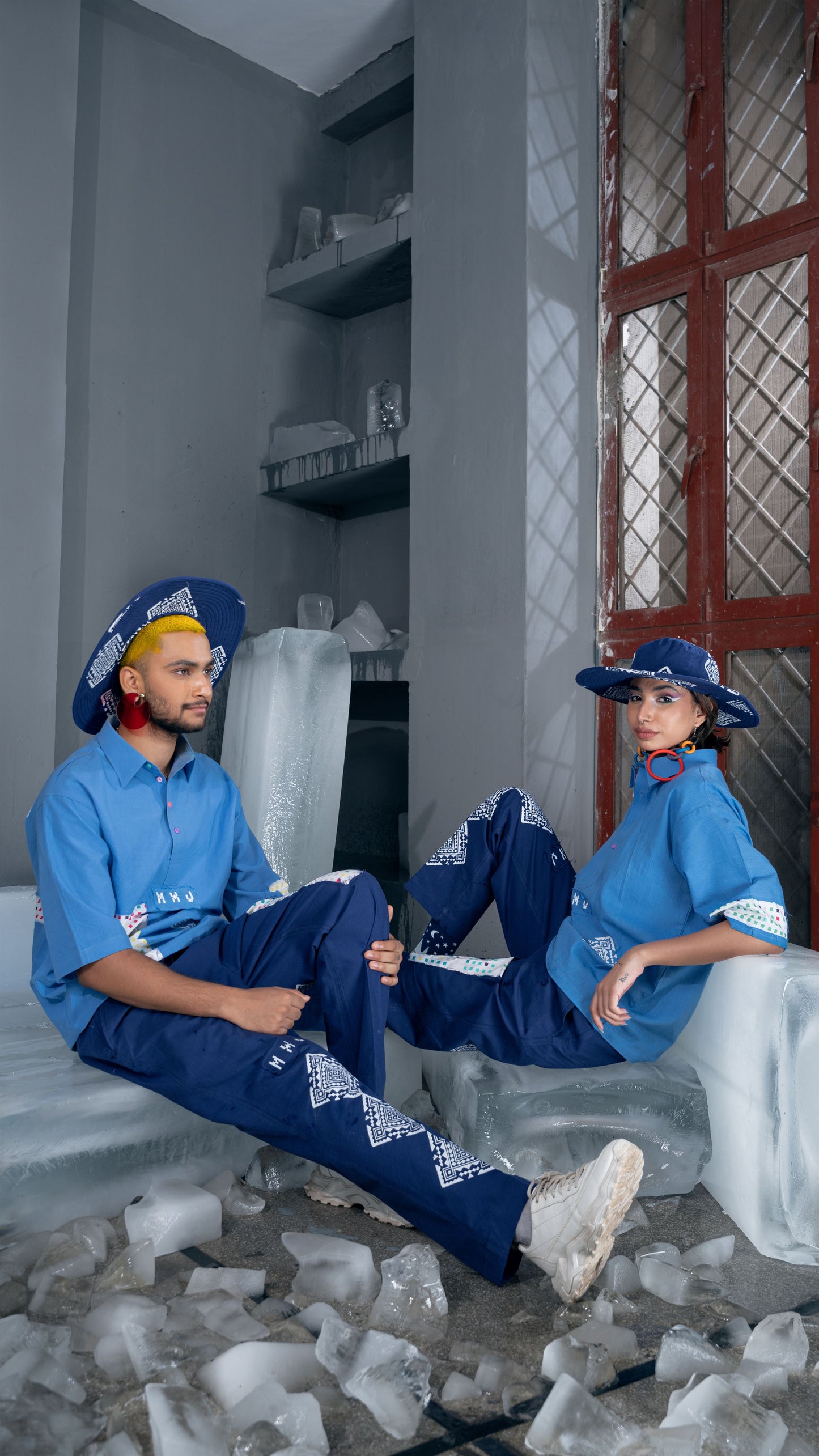 BLUE BIRD TROUSER